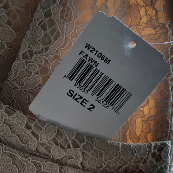 Donna Morgan Dress in Fawn Size 2 - Picture 3 of 3